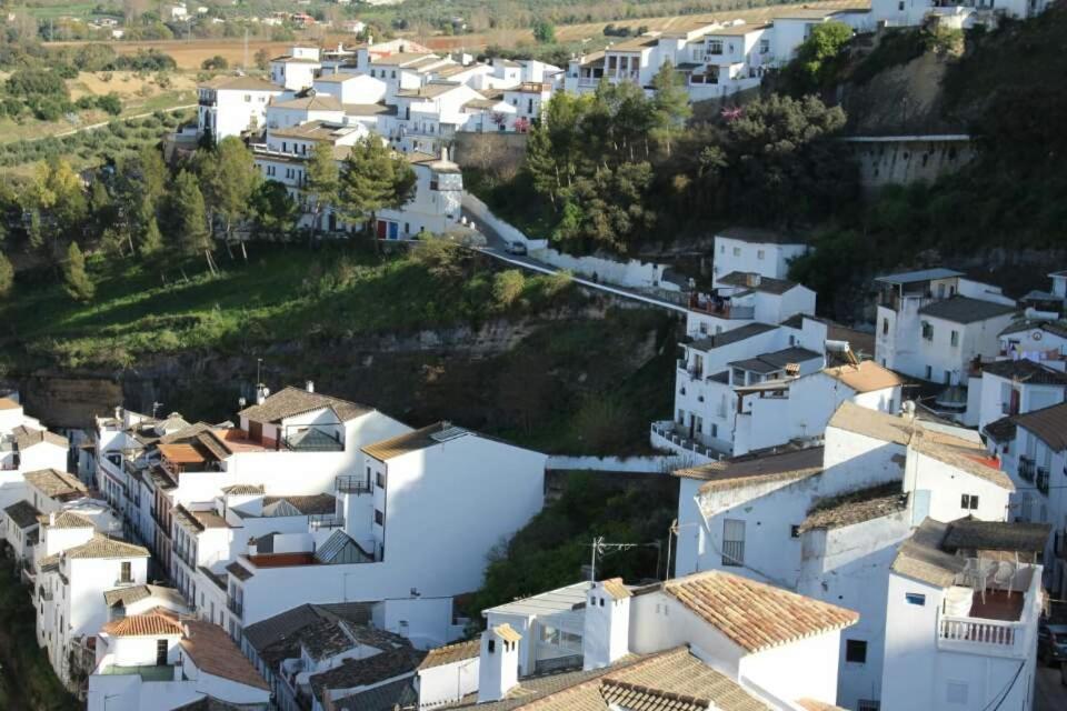 Alojamiento Rural Carmen Setenil De Las Bodegas Exteriér fotografie